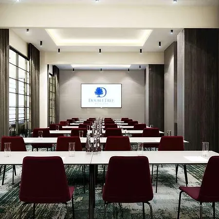ホテル Doubletree By Hilton Snowhill